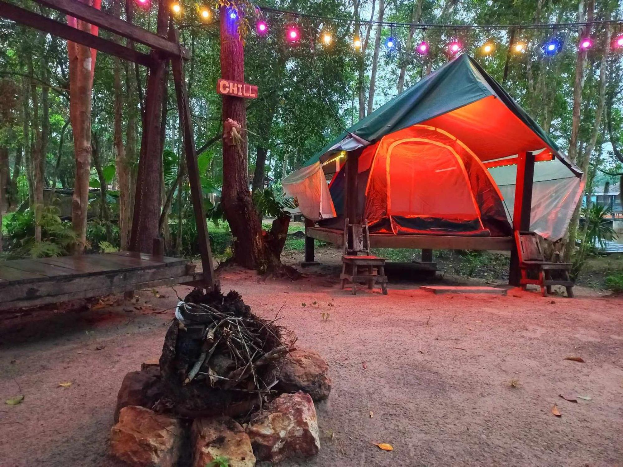Bar Horizon Hostel Chumphon Eksteriør bilde